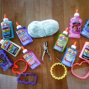 Pegamento Glitter para Manualidades  Elmer's Morado 177 ml