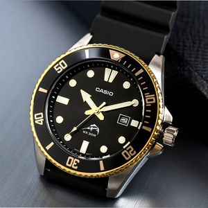 Reloj Casio Duro Marlin MDV-106G-1A Acuático 200m Correa de Resina Negro