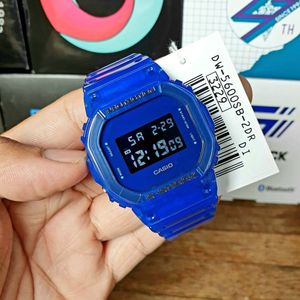 Reloj Casio G-Shock DW5600SB-2 Digital Luz De Fondo Acuático Azul Cristal