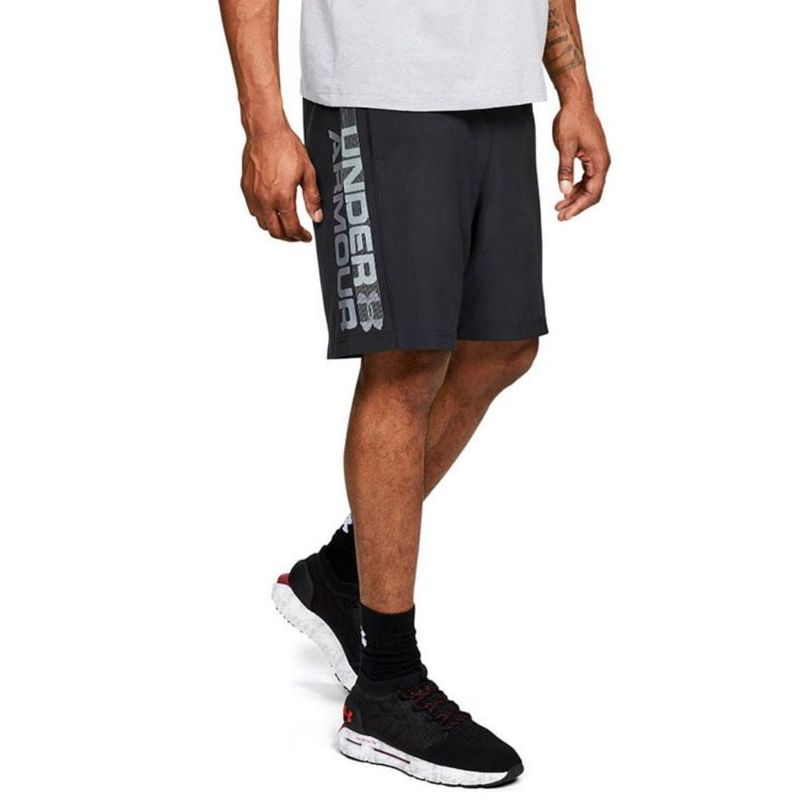 Short deportivo under online armour hombre