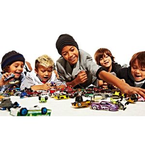 Autos HOT WHEELS Paquete 5un Surtido (Modelos Aleatorios)