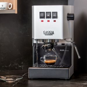 Máquina De Café Semiautomatica New Gaggia Classic Pro Color Blanco