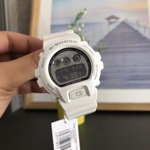 Reloj Casio G-Shock DW-6900NB-7 Para Hombre Digital Luz de Fondo Acuático Blanco Brillante