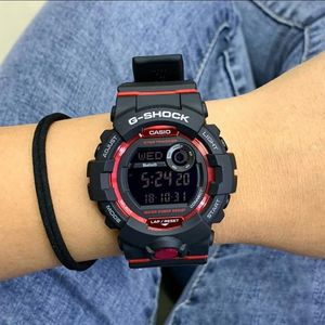 Reloj Casio G-Shock GBD800-1 Bluetooth Para Hombre Digital Luz Automática Acuático Negro Rojo