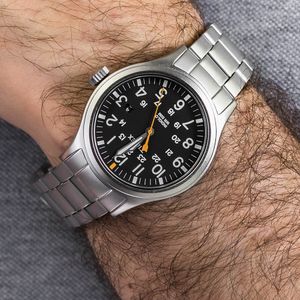 Reloj Timex Allied TW2R46600 Para Hombre Fecha Luz de Fondo Correa de Acero Inoxidable Plateado