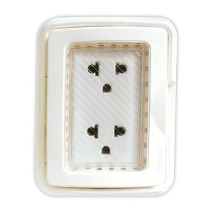 Placa hidrobox + toma doble universal