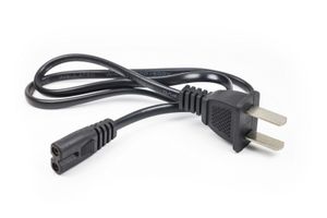 Cable Xtech de poder 1.8m Universal con enchufe NEMA de 2 - XTC-110