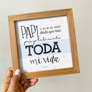 Cuadro con dedicatoria "Papi" hecho en madera por Casa Pizarro 17 x 17 cm