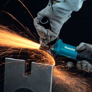 Esmeril Angular 4-1/2" 840W 11000 Rpm Makita 9557HPG