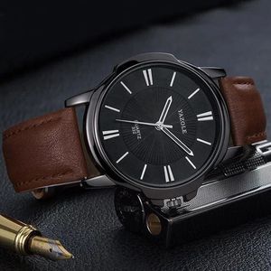 Reloj Hombre Correa de Cuero Yazole 332 Moda Casual Marrón