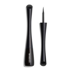 Delineador Cover Girl Get Major Matte Black