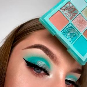 Set de 3 brochas + Paleta de Sombras Pastel 03