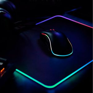 Mouse Pad Gamer RGB Blazze Vintage TINY con luces de 35 x 25 cm