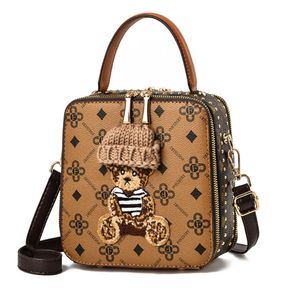 Cartera tipo Morral de Lujo Sylvie Ocre