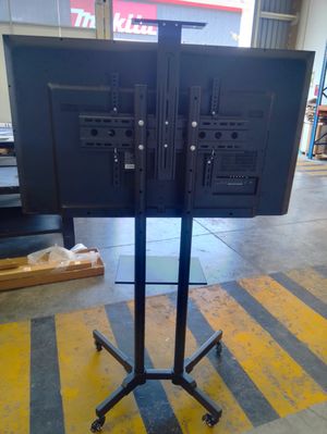 Rack para Tv 32 a 80" De Piso Rodante Regulable Japan Negro