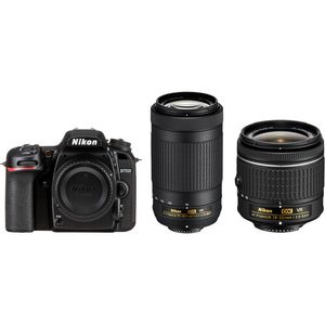 Cámara DSLR Nikon D7500 con lentes de 18-55 mm y 70-300 mm