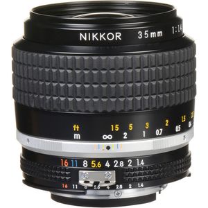 Nikon Nikkor 35 mm f/1.4 lente
