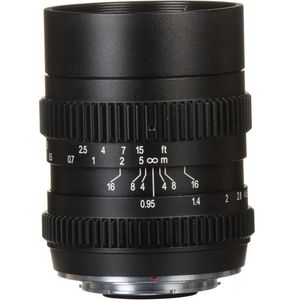Lente SLR Magic 25 mm T0.95 HyperPrime Cine III (montura MFT)