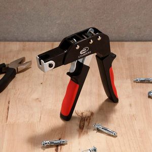 Pistola + tornillos + tarugos 8x34mm x10 & 8x46mm x10