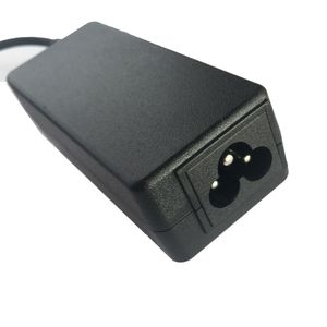Cargador Genérico Compatible con Laptop Toshiba 19V 2.1A 40w 5.5x2.5mm