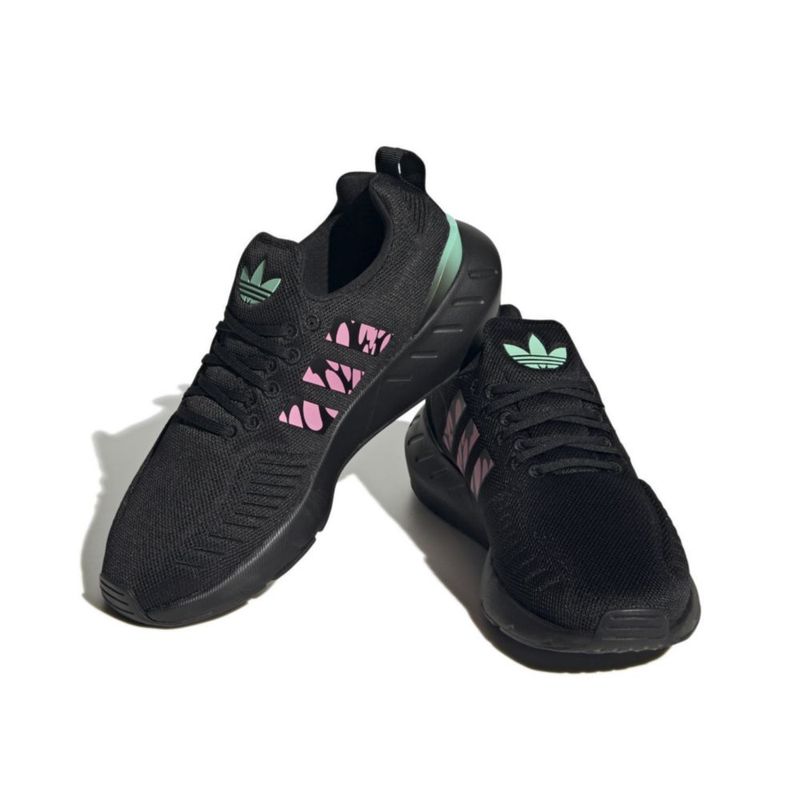 Zapatillas Urbanas para Mujer Adidas Hq1852 Swift Run 22 W Negro Real Plaza