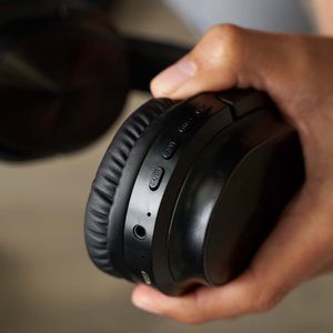 Audífonos Over Ear KUZLER STARK-101 Negro
