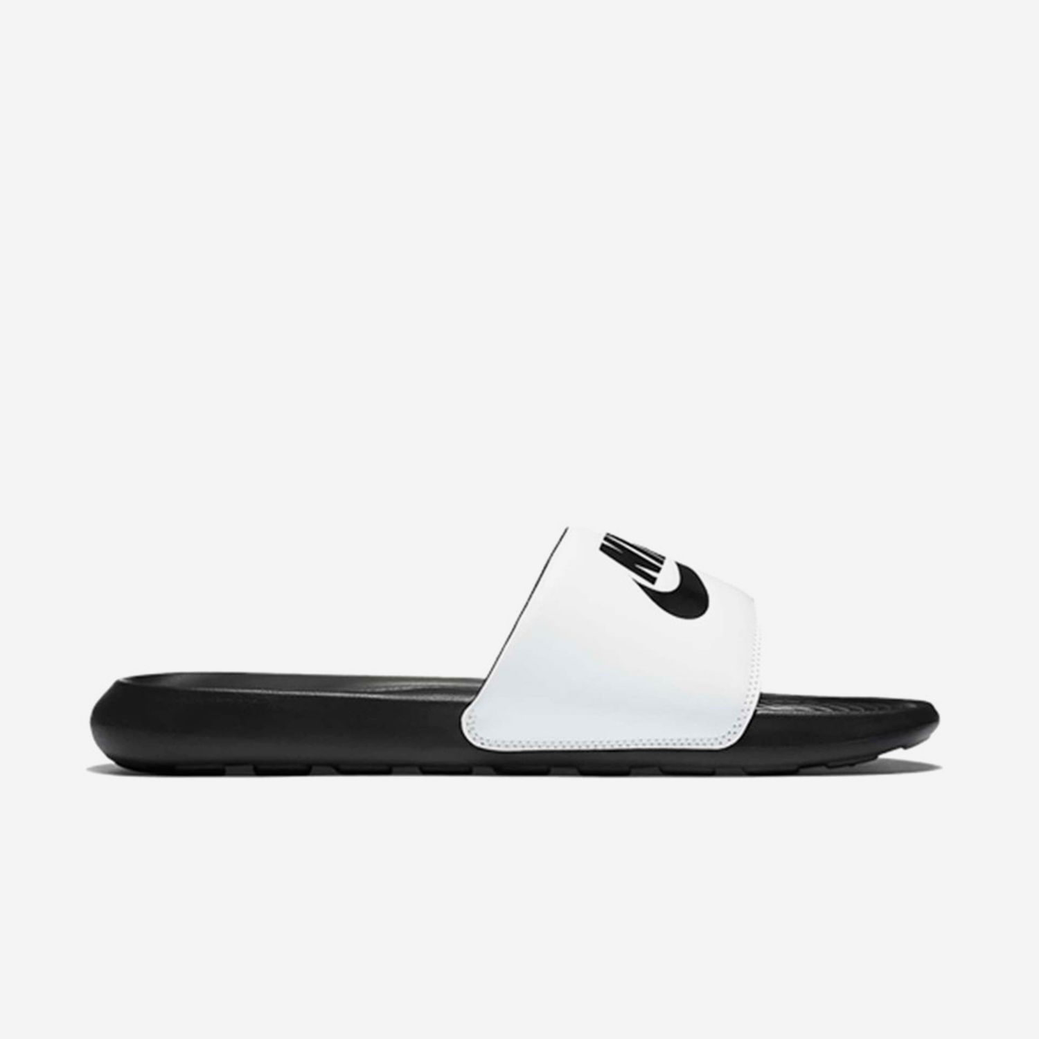 Sandalias best sale nike cerradas