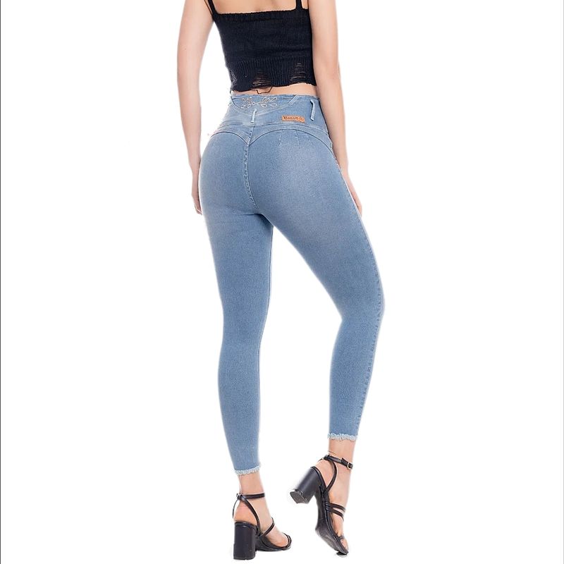 Pantalon Jean Fit Ore Push Up Corte Corazon Celeste 32 I Oechsle