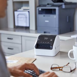 Impresora de Etiquetas Profesional Brother Ql 1100C de Formato Amplio