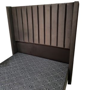 Cama Tapizada Listón LeMueble 2 plazas Chocolate