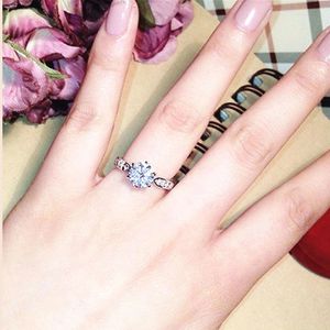 Anillo de Compromiso Aro Alianza Bañado en Oro 18K Genieka Imperial Talla 5.5