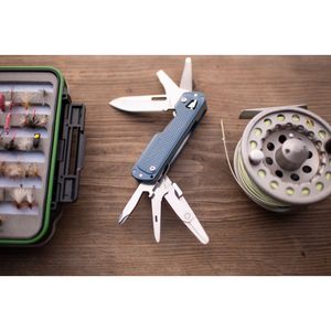 Multiherramienta Leatherman Free T4 de Bolsillo Azul Marino