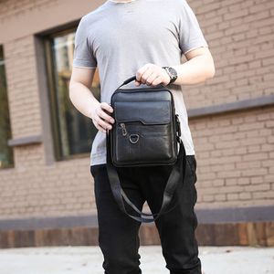 Morral Hombre Cuero Bandolera Impermeable Weixier Color Negro