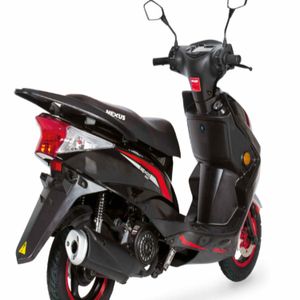 Motocicleta Nexus 150T Negro