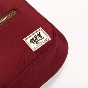 Canguro/Morral Unisex SM Guinda Tiendita Misia