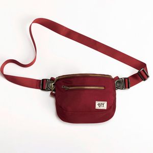 Canguro/Morral Unisex SM Guinda Tiendita Misia