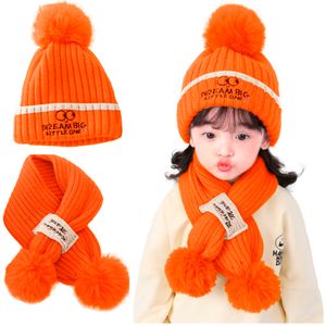 Set Gorro Afelpado con Pompón y Bufanda de Invierno para Niños NJ GB58
