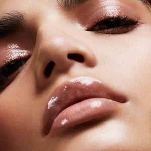 Luminizador de Labios Gloss Bomb Fenty Beauty - Sweet Mouth