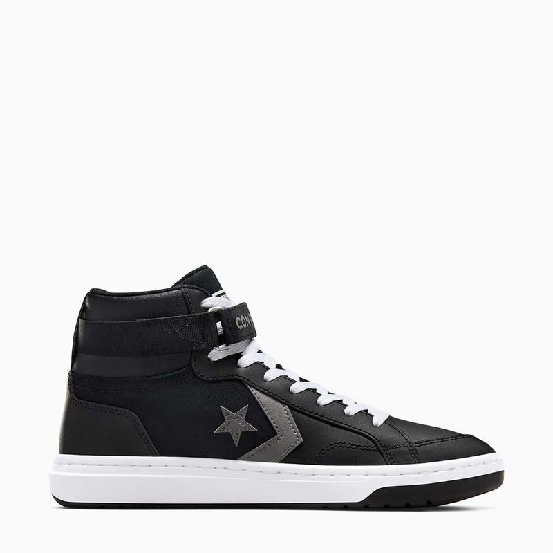 Zapatillas Urbanas Converse Para Hombre Negro Cuero Real Plaza