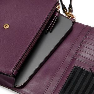 Billetera Wrislet Victoria Secret Tech portacelular - Morado