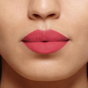 Labial En Barra Color Riche Volumen Matte Le Rose Activist 3.6 Gr
