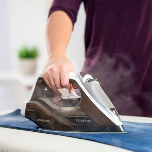 Plancha a Vapor Ceramico Taurus Geyser Eco 2600 W