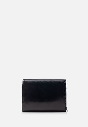 BILLETERA BELLEZA