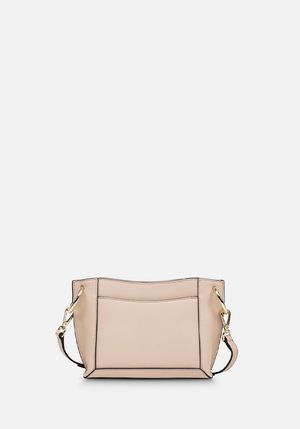MORRAL DE CUERO CON BORDES EN CONTRASTE