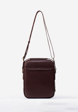 MORRAL MEDIANO EN CUERO GRABADO