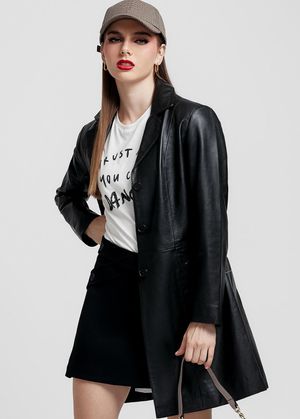 SACO LARGO DE ESTILO CLASICO