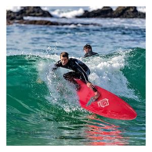 Tabla Estable para Olas en Color Rojo Y+Papel de Regalo