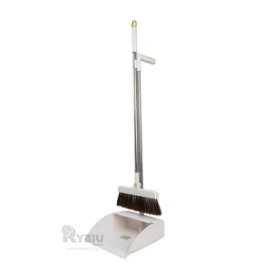 Utensilio para Barrer y Limpiar Negro Y+Post-it adhesivos