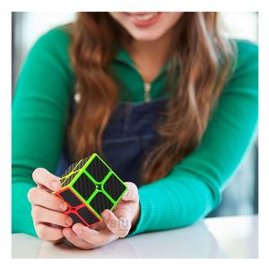 Cubo 2x2 de Color Negro Borde Multicolor Y+Stickers