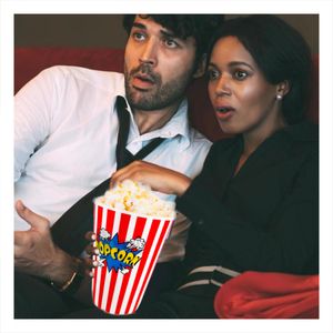 Cubeta Vaso Popcorn Versatil Delgado de Color Rojo